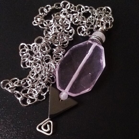 Delicate Soft Pink & GunMetal Black Necklace! Contrasts & Contradictions! - Picture 3 of 8